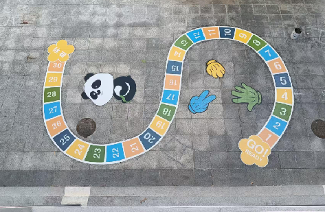 洞口地面游戏彩绘