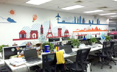 洞口教你设计办公室墙绘的方法。